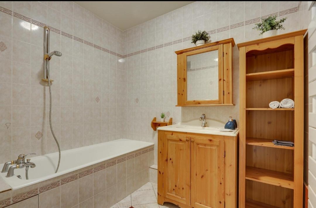3 Ch 7 Personnes Calme Proche Paris Apartment Ris-Orangis Ngoại thất bức ảnh